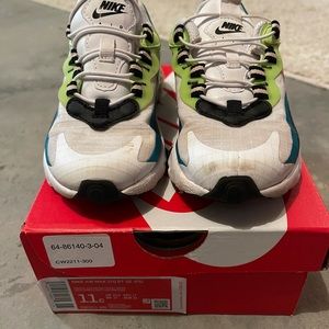 *NOT FOR SALE*Nike Air Max 270 RT SE Kids Sneakers Size 11C